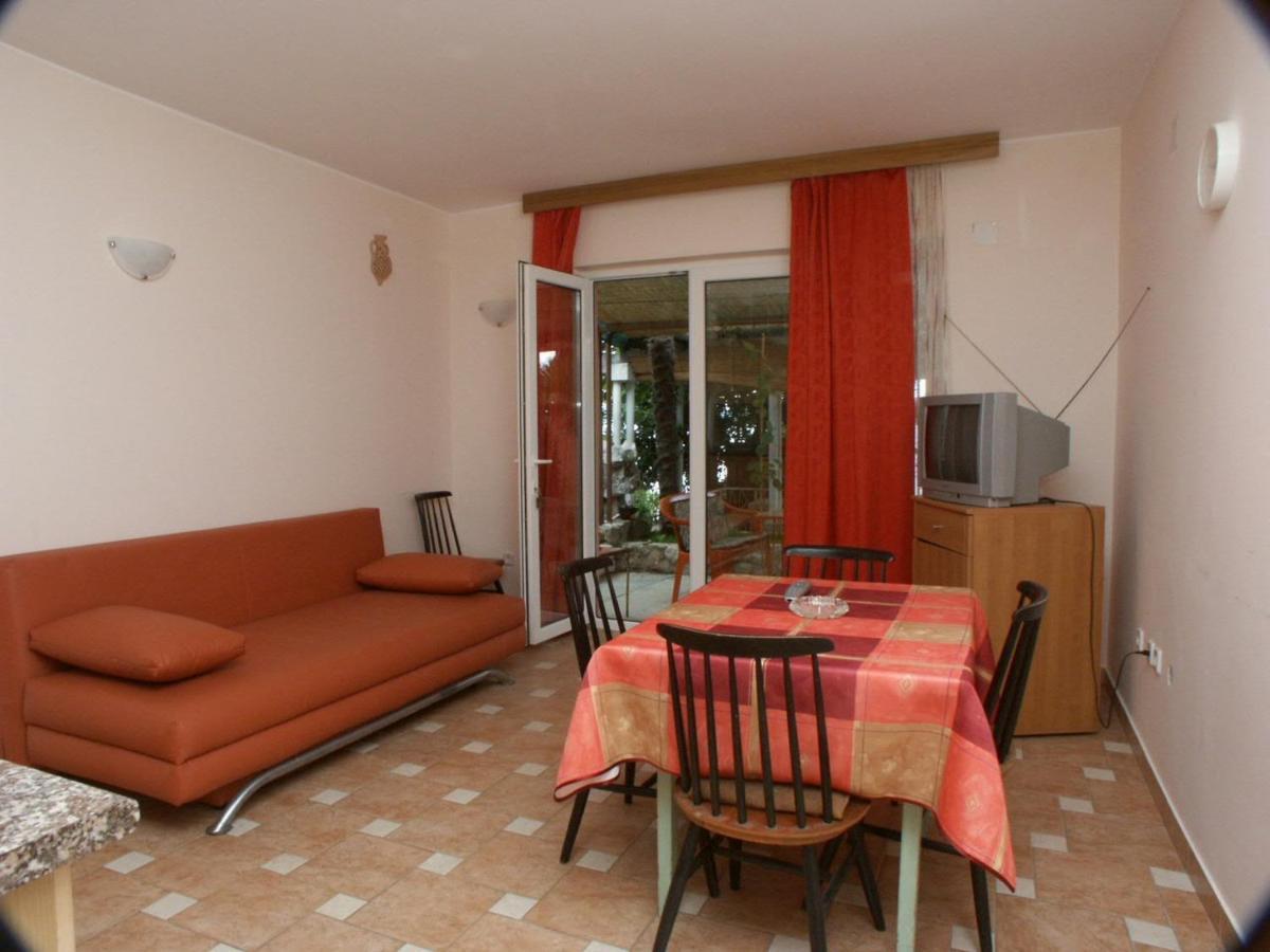 Apartments By The Sea Crikvenica - 2354 Extérieur photo