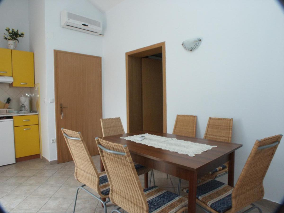 Apartments By The Sea Crikvenica - 2354 Extérieur photo